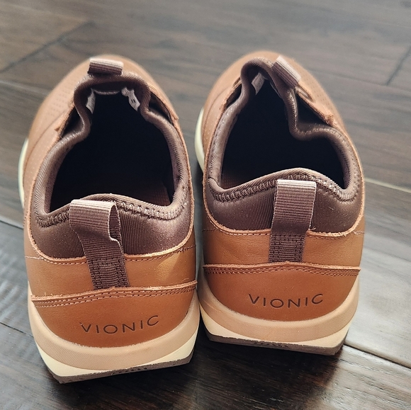 Men's Brown Leather Sneakers - Picture 5 of 12
